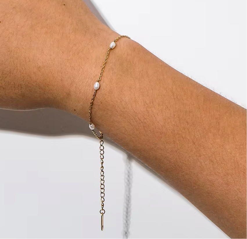 Pearly Bracelet