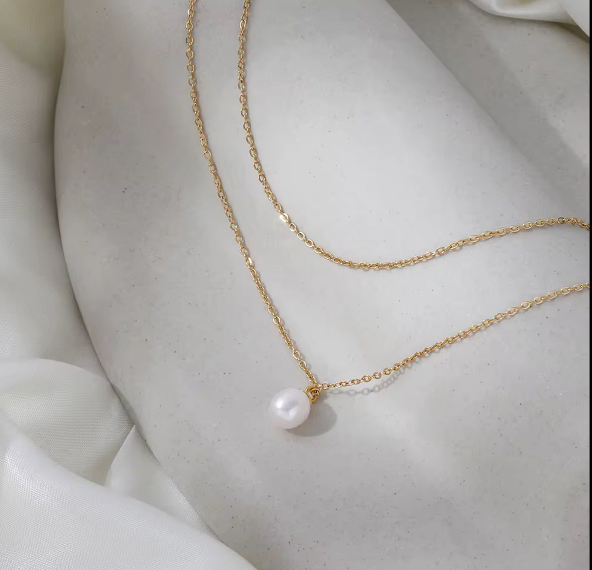 Pearluno Necklace